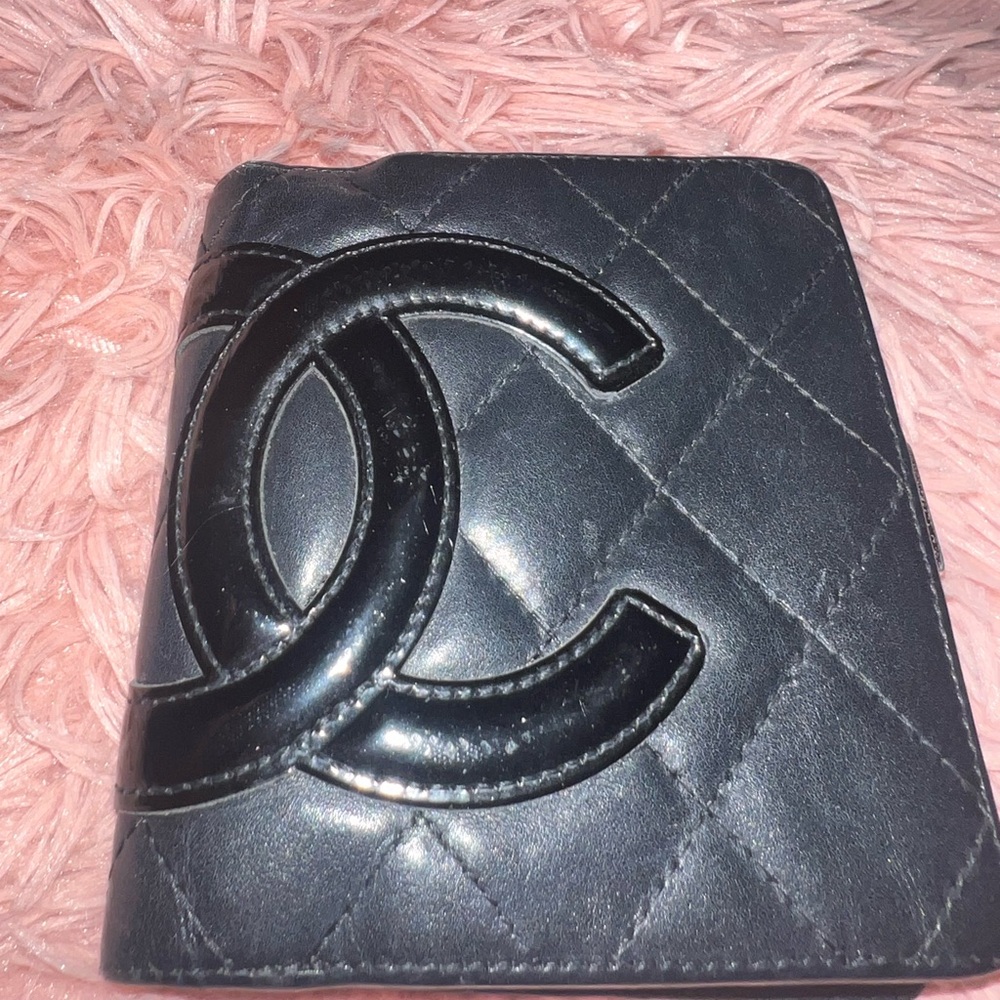Preloved CHANEL wallet